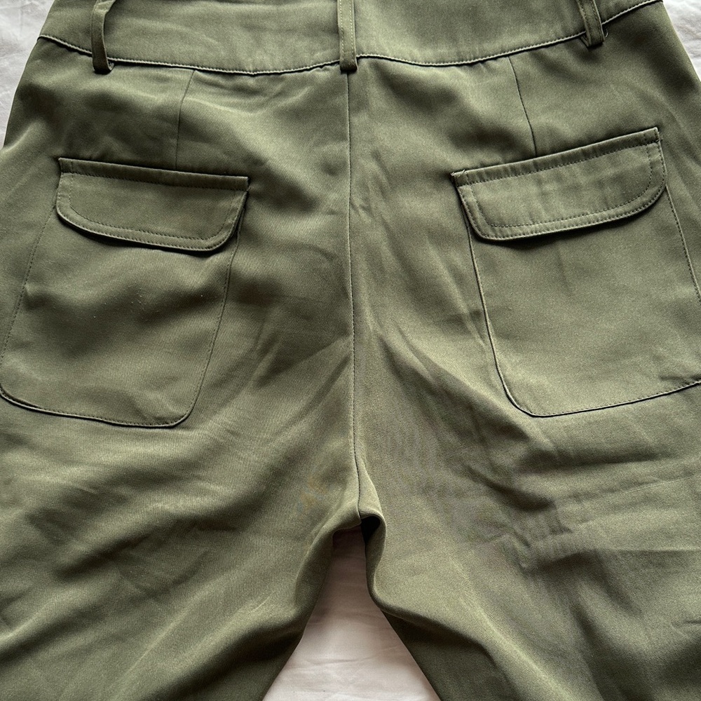 Women's Olive Cargo Jeans - Picture 5 of 12